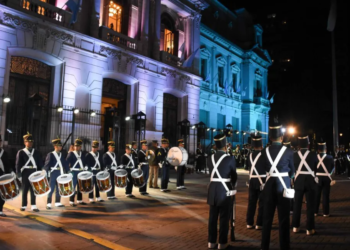 Se realizó el tradicional cambio de guardia de honor en Casa de Gobierno