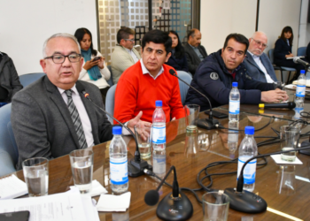 Constituyentes continúan recibiendo aportes de Intendentes y Comisionados Municipales