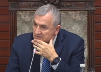 Morales: «Resulta aprobada la reforma parcial por unanimidad de los 40 convencionales presentes»