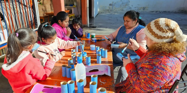CDD «Sol para Todos» realizó celebraciones por el Día de la Bandera