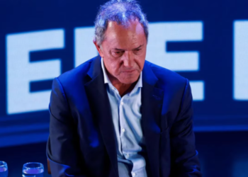 La Casa Rosada salió a negar que haya habido una «traición» a Daniel Scioli por bajarlo de las PASO