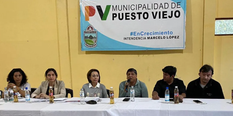 «Un paso adelante»: explicaron avances de la nueva Constitución ante vecinos de Puesto Viejo