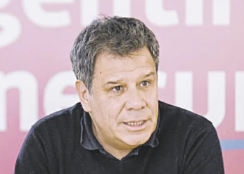 Facundo Manes bajó su candidatura a presidente con reproches a la UCR