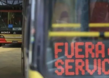 Un sector de la UTA adelantó el paro de colectivos: comenzó a las 16 y afecta a todo el país