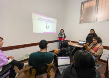 Formación para operadores del call center de la línea 0800