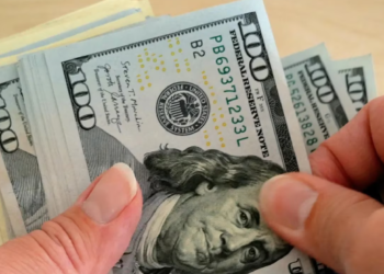 Dólar blue se vende a 600