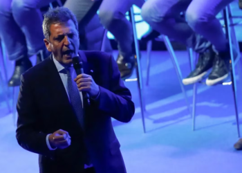 El crimen de la nena en Lanús provocó un cimbronazo en el oficialismo y Massa suspendió su acto de cierre