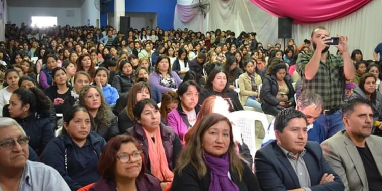 200 mujeres trabajarán como obreras de la construcción en la nueva planta de Tsingshan