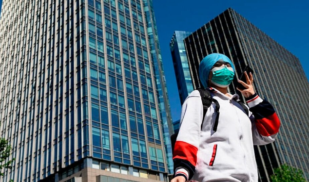 Los casos de covid aumentaron un 80 por ciento en el mundo