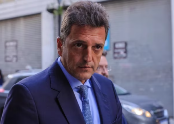 Massa ya eligió su ministro de Economía mientras define bandas de intervención para el dólar, suma fija y alivio para pymes