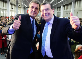 El gobernador de Santiago del Estero dará un bono de $400.000 a los empleados públicos de la provincia