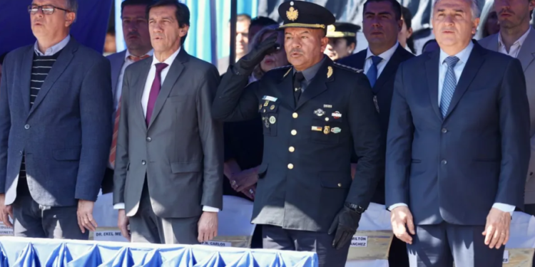 Gerardo Morales puso en funciones al nuevo subjefe de policía y entregó 2.000 ascensos