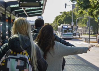 Pese a los congelamientos de precios, 5 servicios aumentarán en septiembre y presionarán sobre la inflación