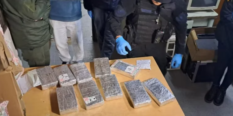Desaparecieron 15 ladrillos de cocaína de un depósito de Gendarmería: el plan para que nadie lo note
