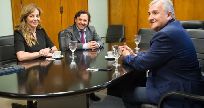 Morales y Royón se reunieron por la transformación de la matriz energética en la región