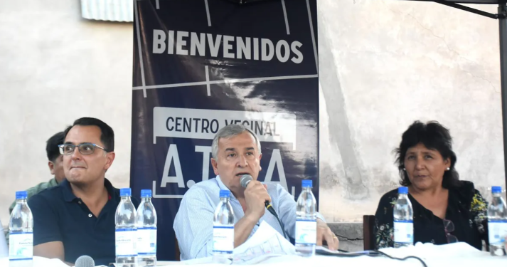 El gobernador Morales visitó a vecinos del barrio ATSA para abordar políticas de desarrollo urbano