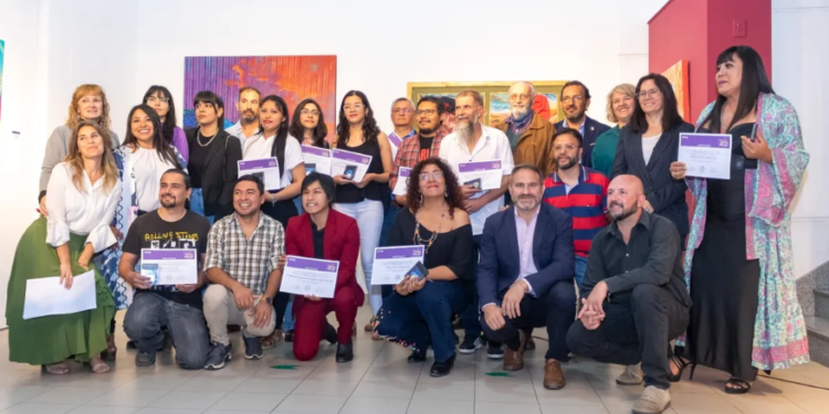 Invitan a visitar obras del Salón Provincial de Artes Visuales