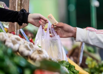 Tras la suba de 12,7% de septiembre, prevén que la inflación de octubre se mantenga en dos dígitos