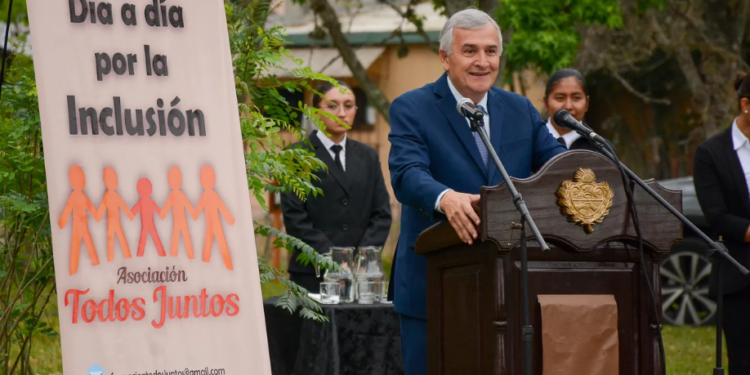 El gobernador Morales participó de la conmemoración de los 35 años de Todos Juntos