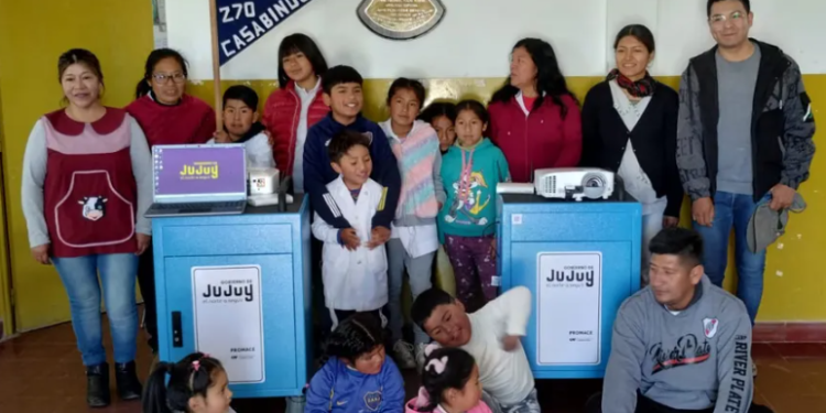 PROMACE: Continúa la entrega de equipamiento tecnológico a instituciones educativas de Susques