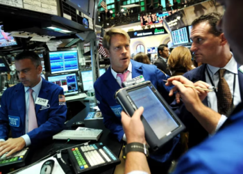 El impacto de la extrema incertidumbre política: qué está pasando con el dólar y el precio de las acciones