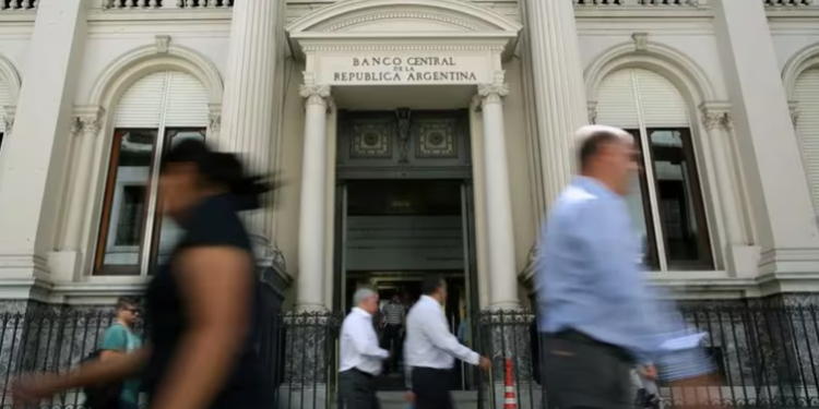 Tras la ola de críticas, el Banco Central dio de baja las Lediv, el seguro de cambio para los exportadores