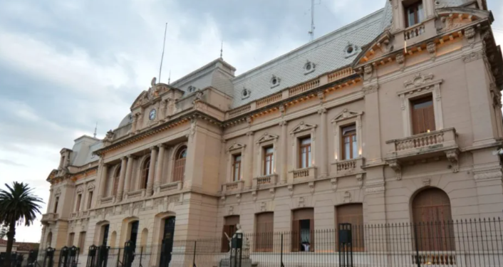 Presentación de certificado de finalización de estudios en Dirección Provincial de Personal
