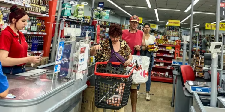 La inflación de noviembre fue del 12,8% y acumula 160,9% en los últimos 12 meses