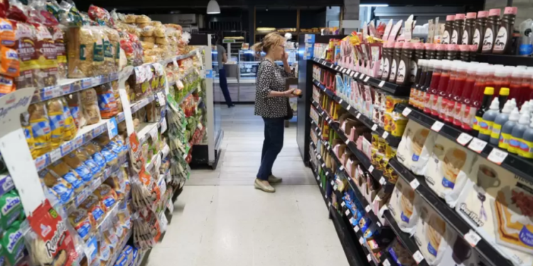 Un grupo de supermercados acuerdan bajar los precios 20% durante 60 días