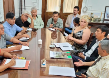 Paritarias: «El Gobierno mejoró una oferta salarial con recursos propios»