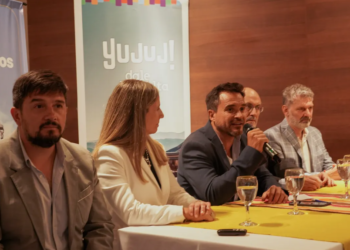 Se presentó el Tren Solar en Tucumán y Salta