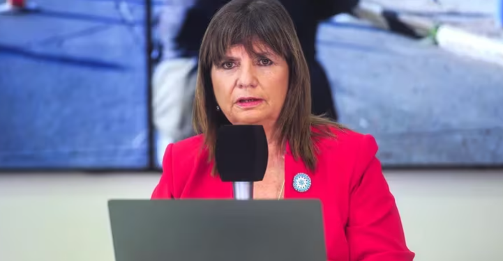 Patricia Bullrich habilitó el uso de armas de fuego para las fuerzas federales y podrán disparar en caso de fuga o riesgo de vida