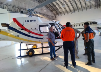 Operativo en helicóptero para entrega de insumos en Laguna de Tesorero y Ocloyas