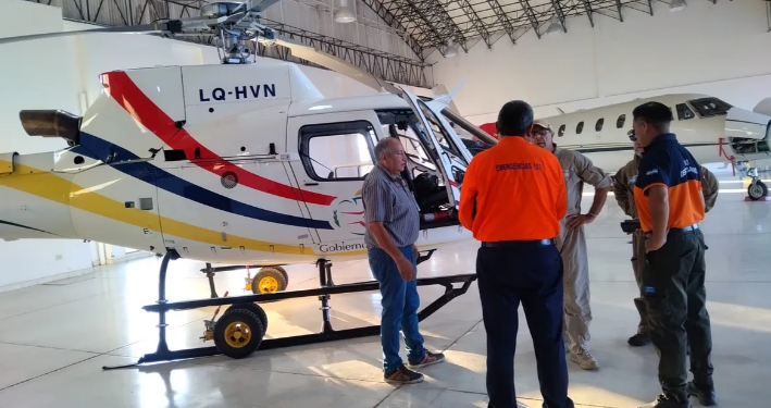 Operativo en helicóptero para entrega de insumos en Laguna de Tesorero y Ocloyas