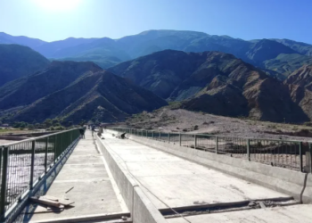 Vialidad, en últimos detalles del nuevo puente sobre el Río Grande