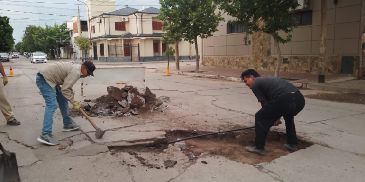 Continúa el plan integral de bacheo