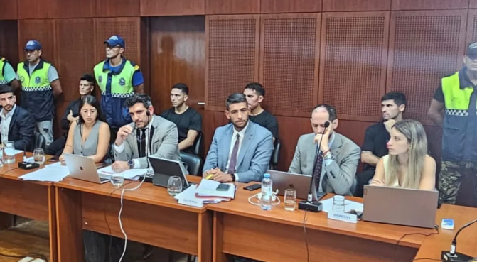 La Justicia ordenó el arresto domiciliario para tres de los jugadores de Vélez acusados de violar a una joven