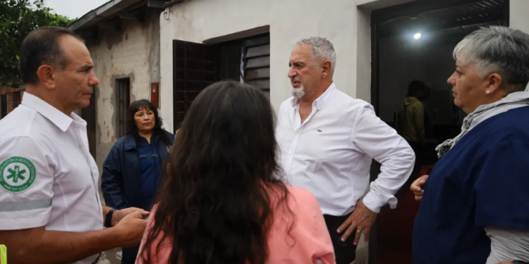 Epidemiología: Alerta sanitaria por dengue incluye controles domiciliarios