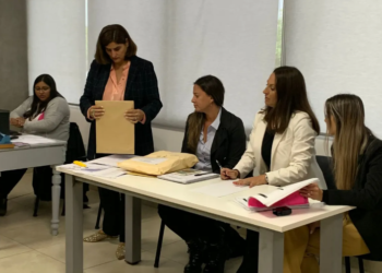 Educación: Licitación para la adquisición de Vehículos