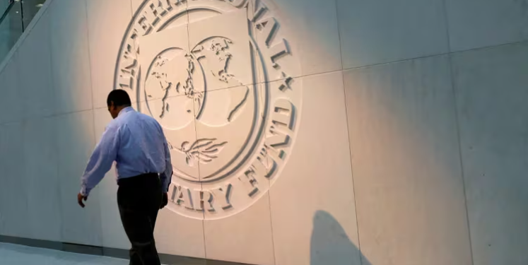 El FMI proyectaba en octubre una inflación de 70% anual y ahora de 150%: qué pasó en el medio para que se duplicara la estimación