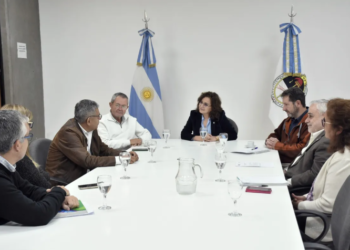 Energía y Educación definen el marco para una nueva edición del concurso «El Saber Ilumina»