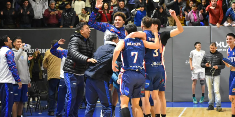 El Estadio de la Federación Jujeña de Básquetbol como en sus mejores épocas