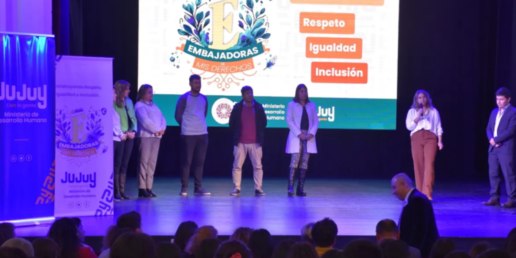 FNE: Exitoso Lanzamiento del Programa «Embajadoras de Mis Derechos, Construyendo Respeto, Igualdad e Inclusión»