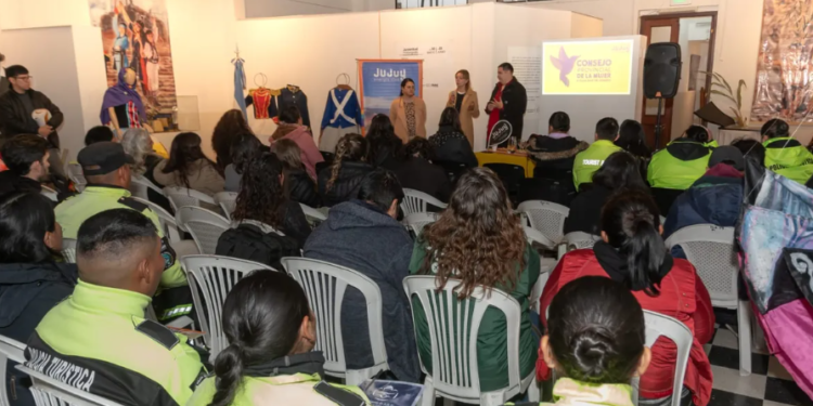 Dio inicio capacitación sobre Diversidad Sexual para agentes de Turismo