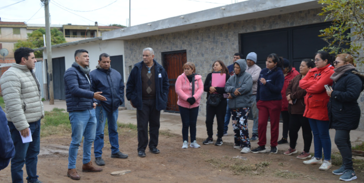Se realizó reunión con vecinos del asentamiento Güemes por el servicio de energía eléctrica