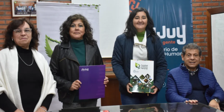 Firma de Acuerdo Marco entre el Ministerio de Desarrollo Humano y la Facultad de Ciencias Agrarias de la UNJu