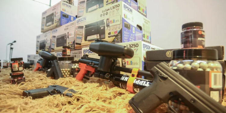 Sadir entregó equipamiento para la Policía