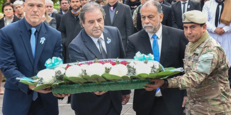 Se conmemoró el Día de la Bandera en la Plaza Belgrano