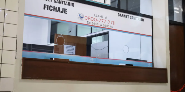 Once hospitales del interior inician con el servicio de Carnet Sanitario