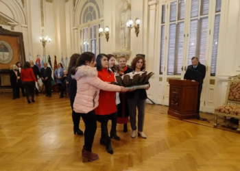 Acto por el Día del Historiador en el Salón de la Bandera